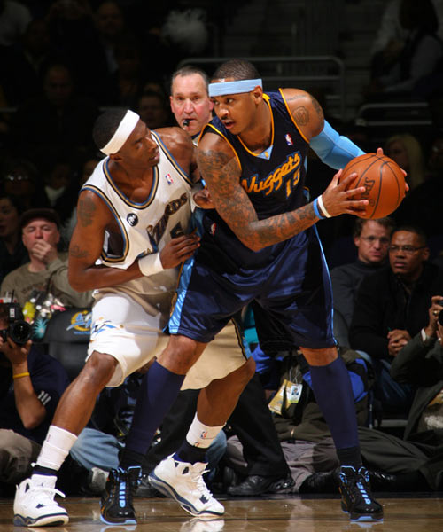 她在前九洞 她在前九洞